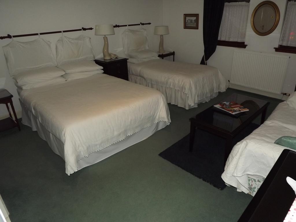 The Hotel Broughty Ferry Dundee Room photo